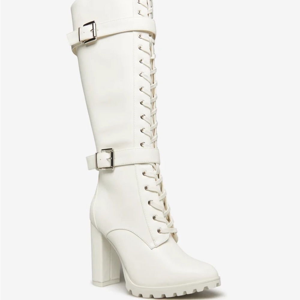 Shoe Dazzle White Lace-Up Knee-High Buckle Heeled Boots